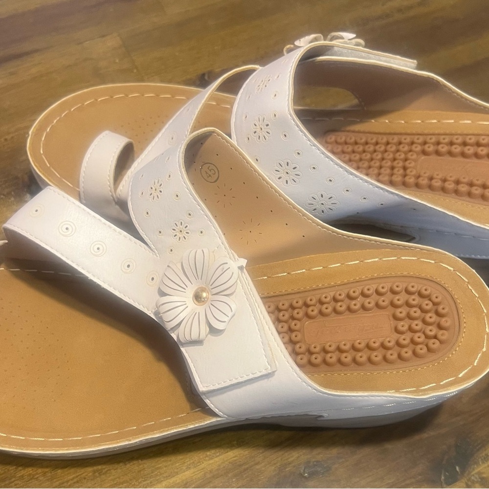White Floral Women's Sandals